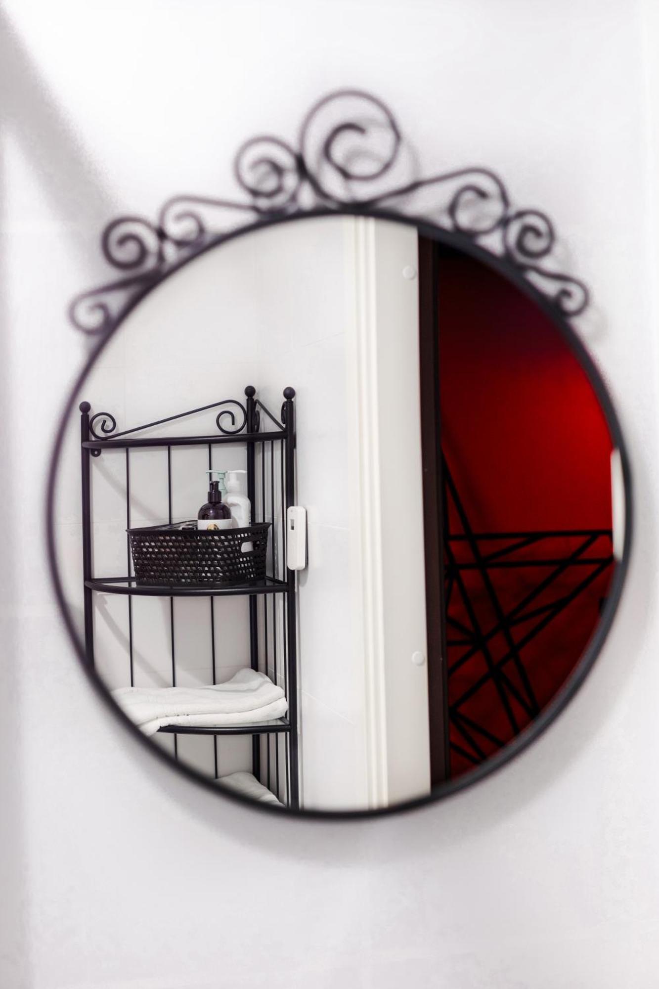 Bdsm Red